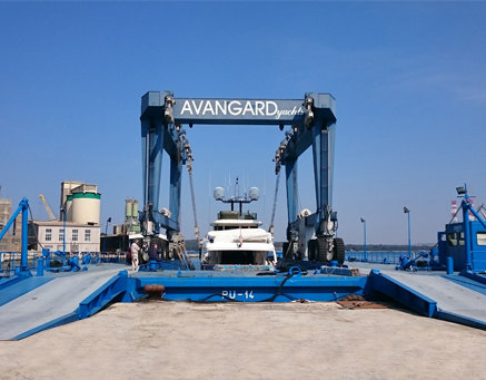 avangard shipyards travel lift 500 tons